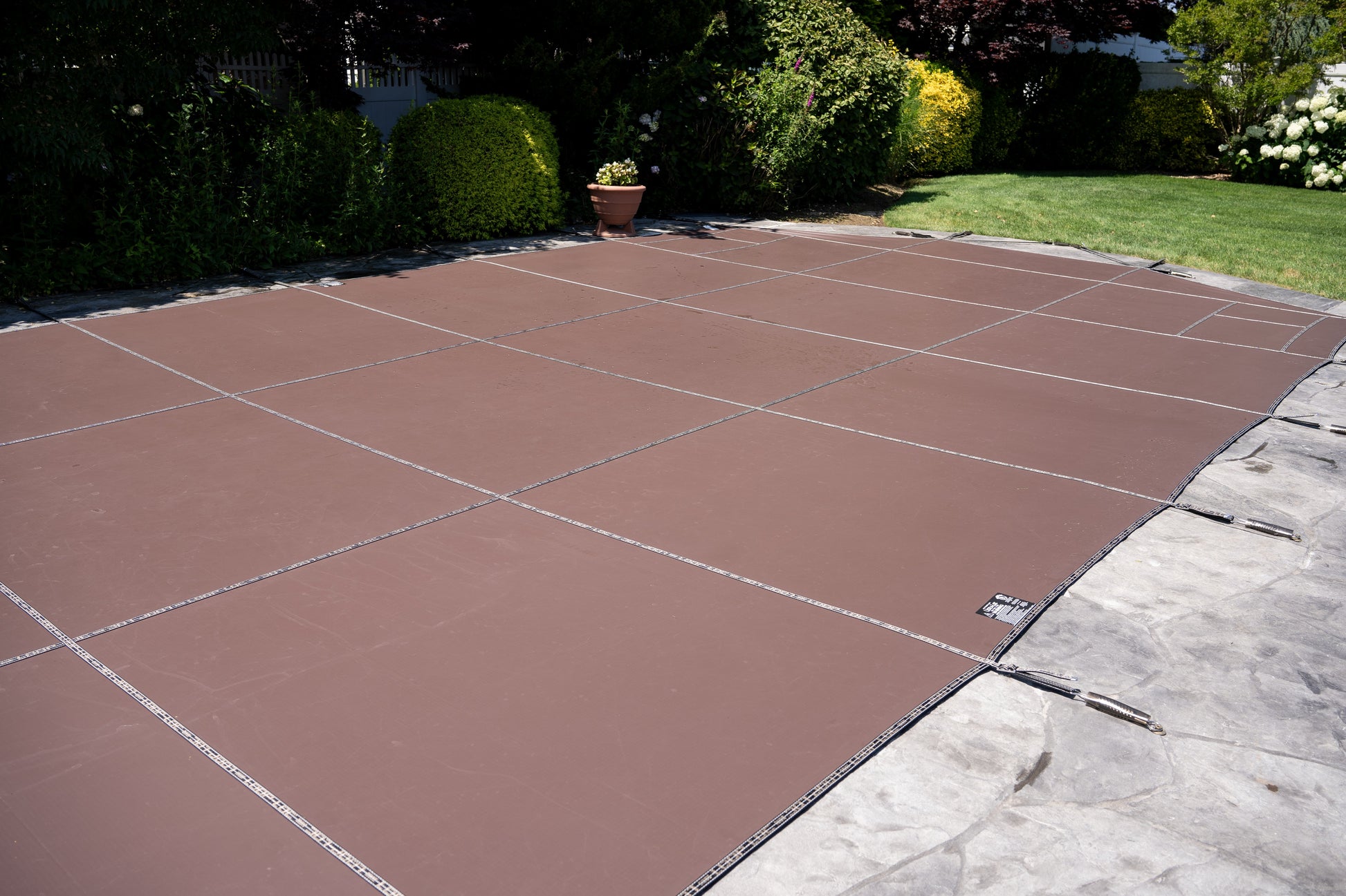Loop-Loc ULTRA-LOC III Solid Vinyl Safety Cover — angle view
