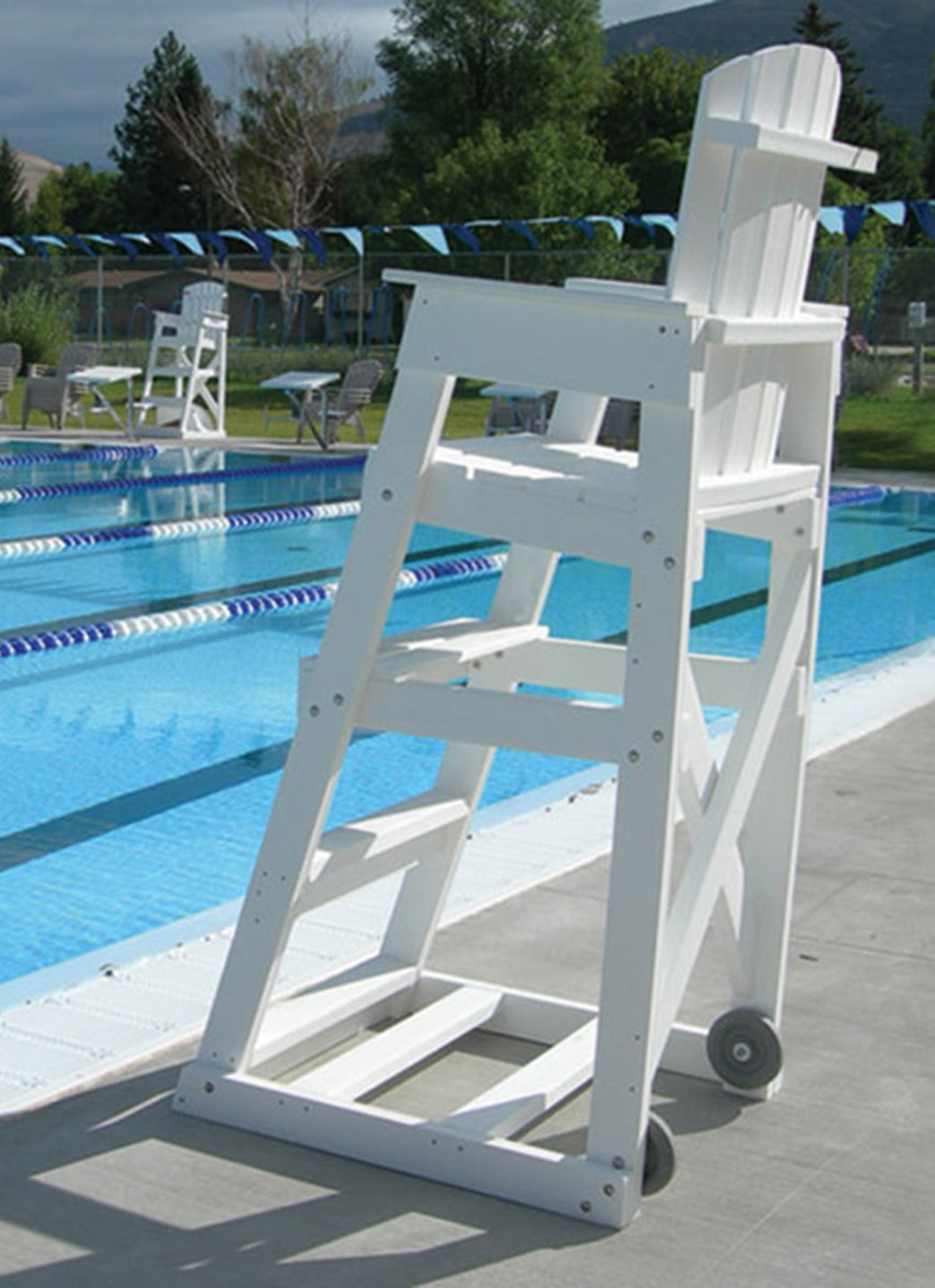 Spectrum Aquatics Mendota lifeguard chair — 48 inch model