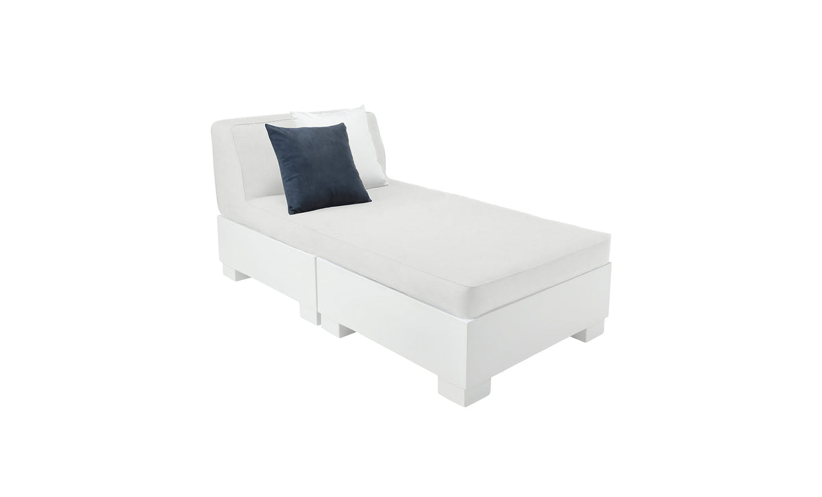 Ledge Lounger Affinity 2 Piece Sun Chair in White frame with Silver fabric