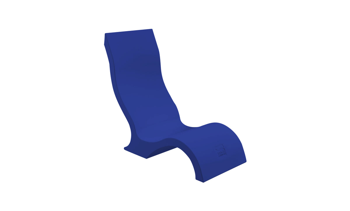 Ledge Lounger Signature Chair in-pool chair — dark blue resin colour
