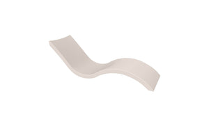 Ledge Lounger Signature Chaise in-pool chaise lounger — cloud resin colour