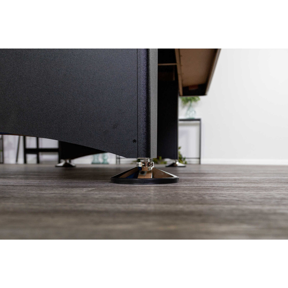 Hathaway Hustler Pool Table - chrome levelling foot under the black cabinet leg
