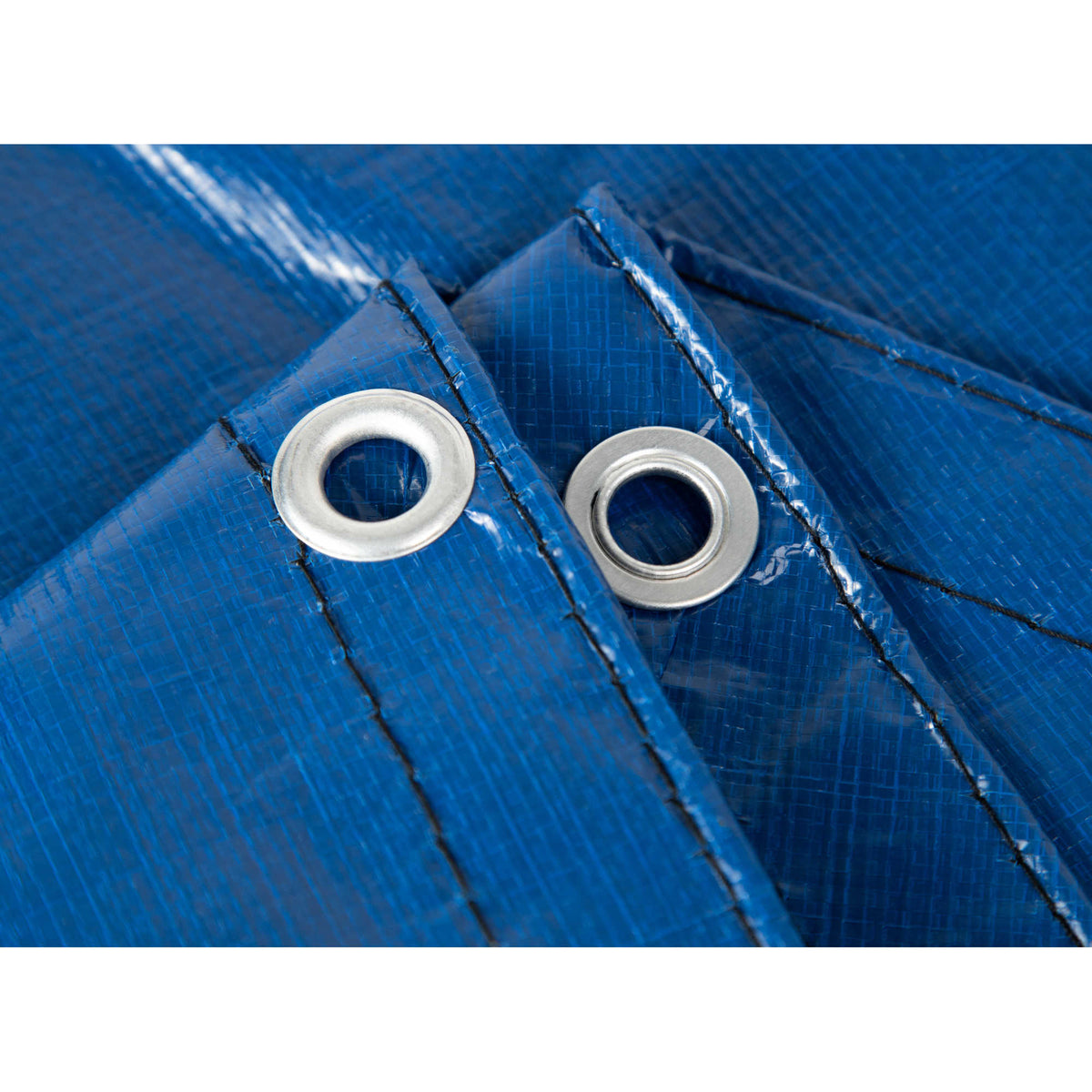 Arctic Armor 15-Year Above Ground Winter Cover - corner detail: twin grommets on blue laminated fabric
